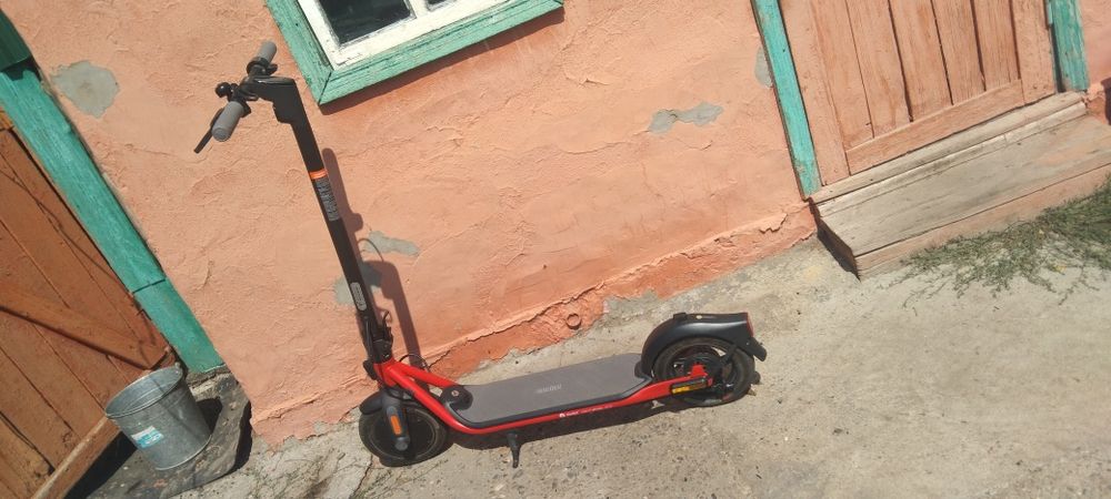 Продам Электро самокат Ninebot