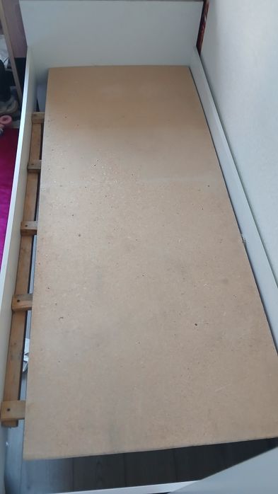 Продам белую кровать