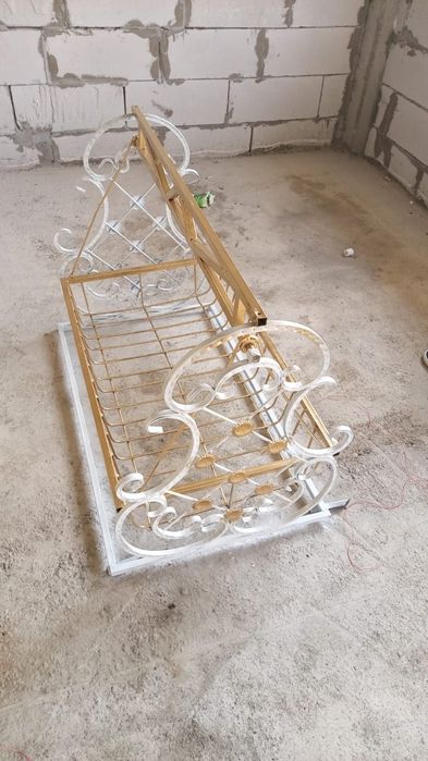 Металлические детские качеля