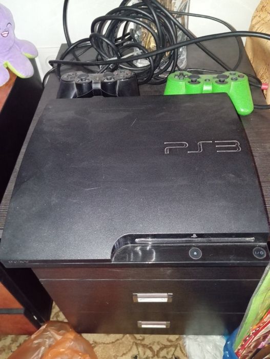 Sony PS3 продам.
