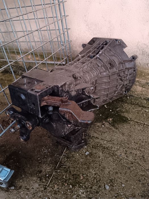 Cutie viteze ford transit 2.4