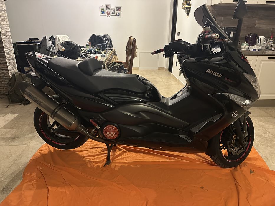 Yamaha TMax xp500