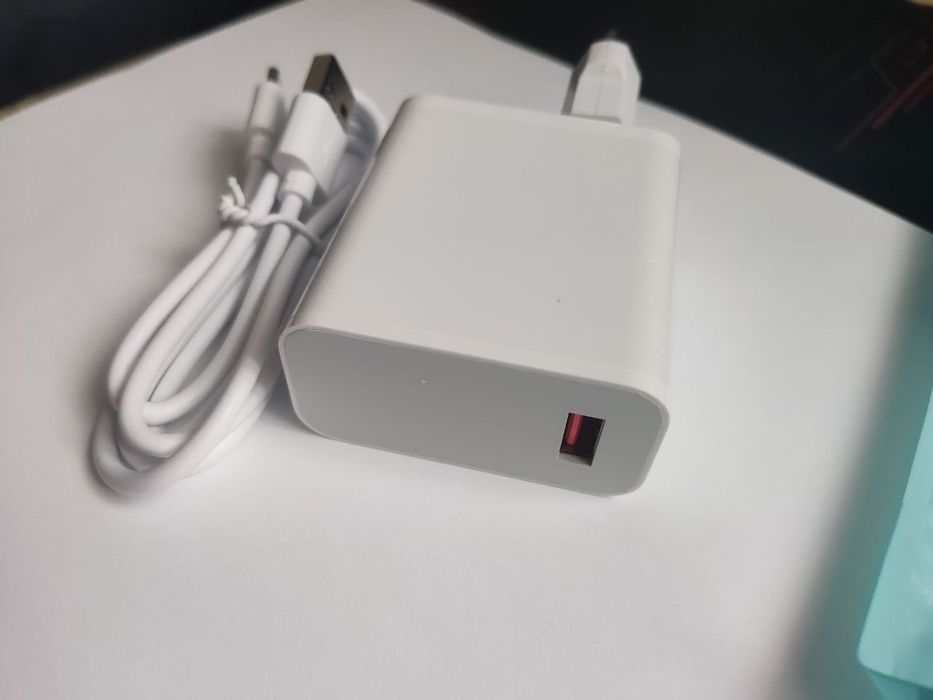 зарядка для телефона