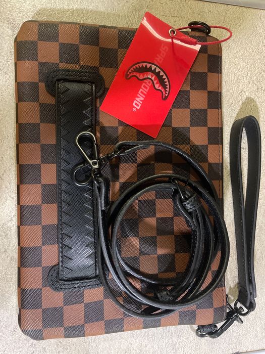 Sprayground Sip Clear SM Eyes Cross Limited Edition Pochette