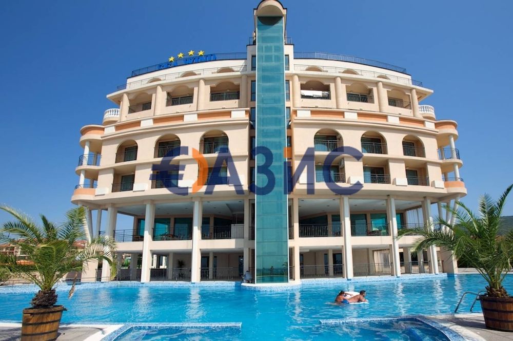 Продава се Едностаен апартамент в Свети Влас - 47 кв.м за 1256 €/кв.м - Снимка #13