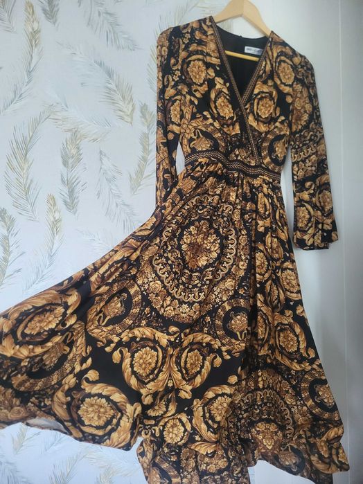 Vând rochie Behcetti deosebită