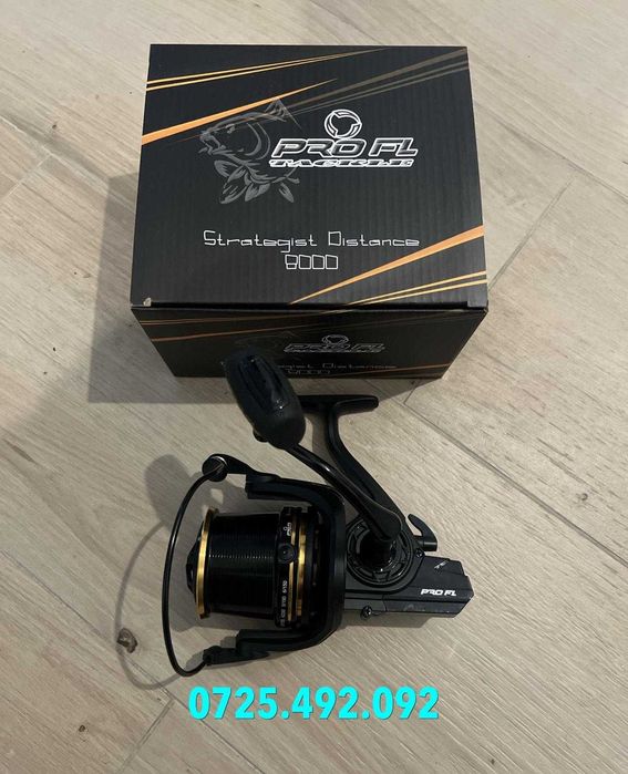 Mulineta feeder FL Strategist Distance 8000 - model 2024