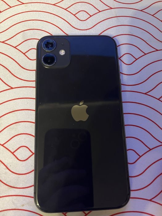 Айфон 11  акб:79