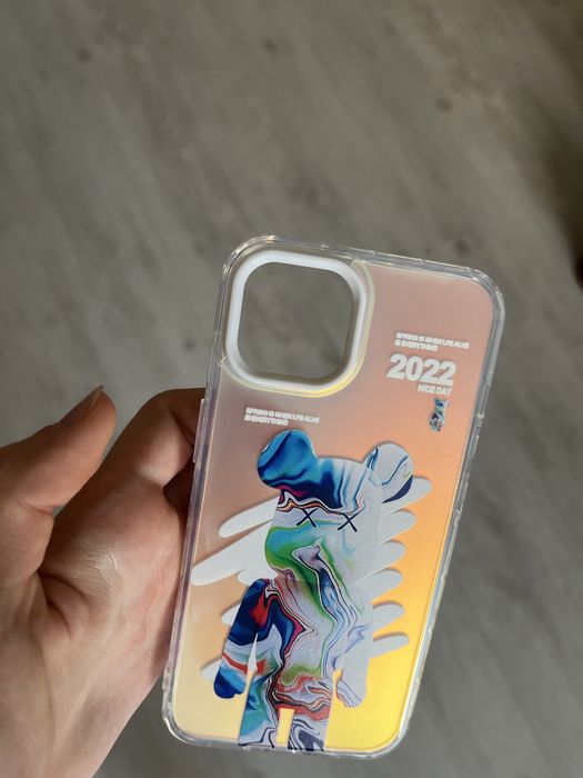 Чехол на iPhone13