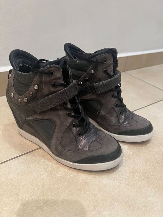 Дамски обувки Guess (37)