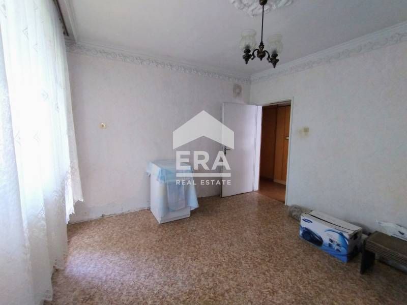 Продава се Тристаен апартамент в Кърджали, Възрожденци - 95 кв.м за 979 €/кв.м - Снимка #6