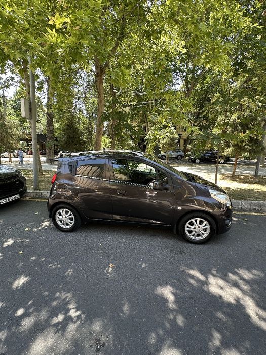 Chevrolet Spark 2017 4pozitsiya Avtomat
