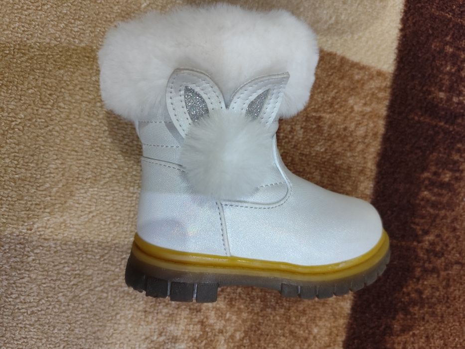 Детски зимни бели ботуши