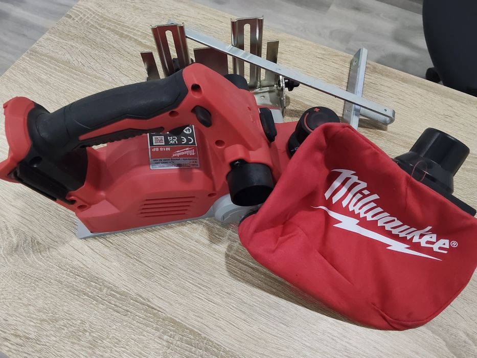 Rindea electrica Milwake M18BP