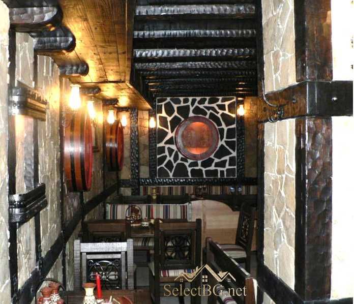 Дава се под наем Офис в Велико Търново, Център - 116 кв.м за 210000 € - Снимка #1