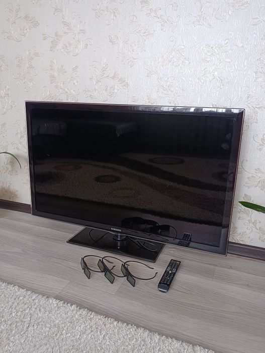 Продам телевизор Samsung 3D