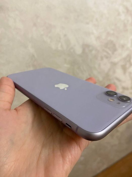 Продам iPhone 11