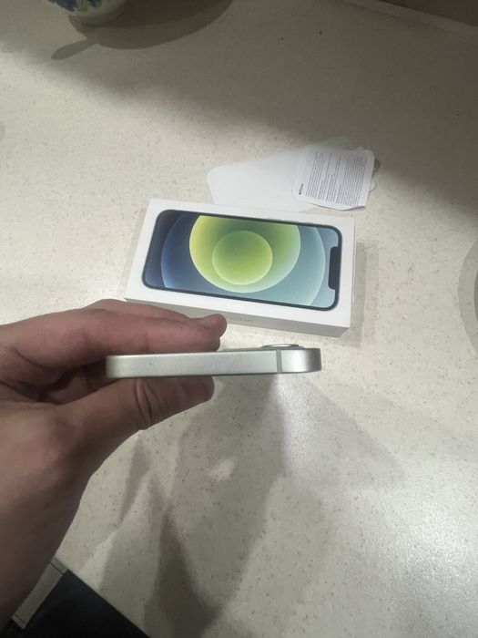 Продам iphone 12 128gb