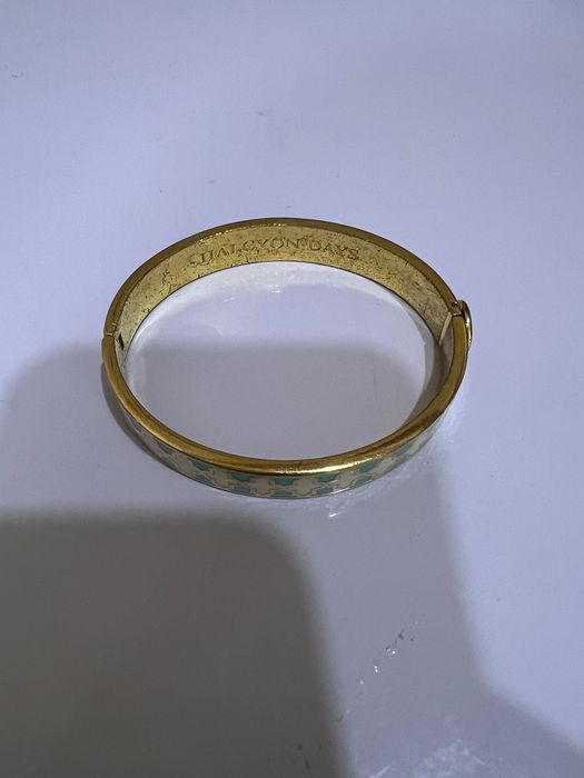 Изделия из серебра с камнями Султанит