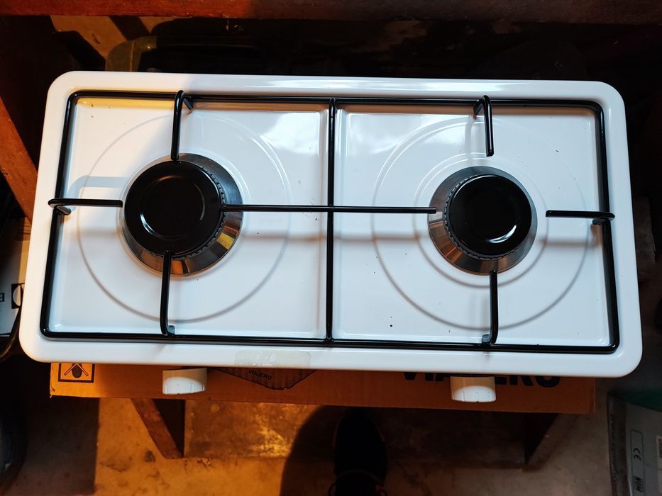 Продается настольная плита Royal