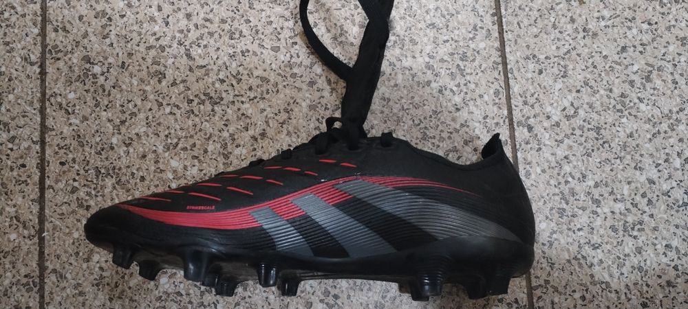 Ghete fotbal predator