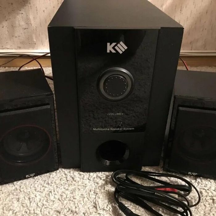 Продаю музыкальный центр сабвуфер