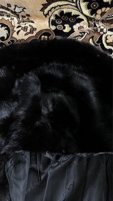 Норковая шуба с капюшоном