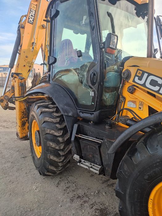 Услуги экскаватора погрузчика, гидромолота