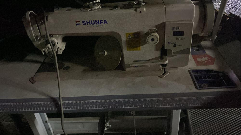 Продам Швейную машинку