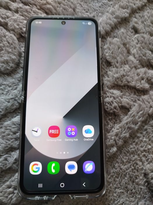 Продам телефон сотовый Flipp 6