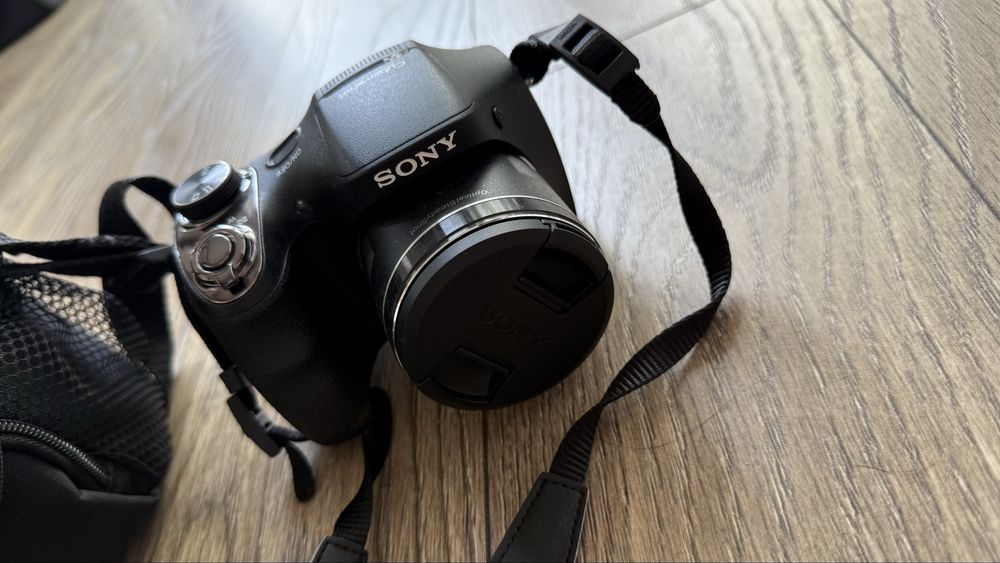 Aparat foto Sony DSC - H300