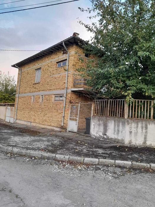 Продава се Къща в с. Тополи, Област Варна - 300 кв.м за 267 €/кв.м - Снимка #1