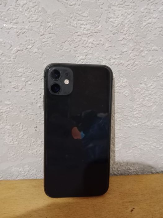 iPhone 11 128gb.
