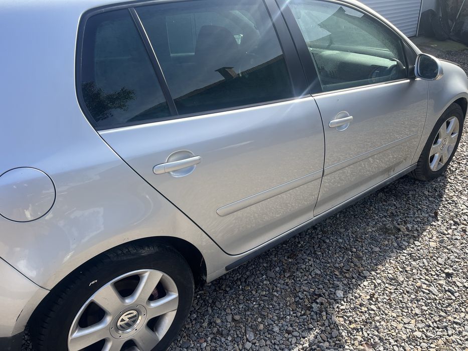 VW Golf 5 1.6i на части