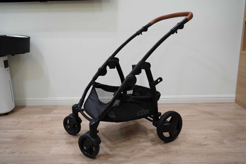 Продам детскую коляску Cybex Leotie