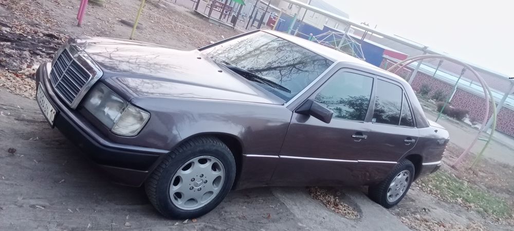 Мерседес 124 кузаве