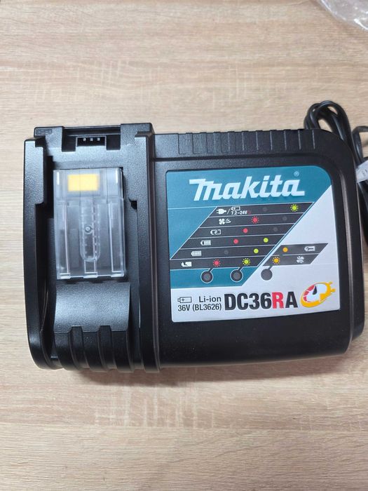 Incarcator MAKITA Li-ion DC36RA 36V pentru incarcare rapida 194863-5