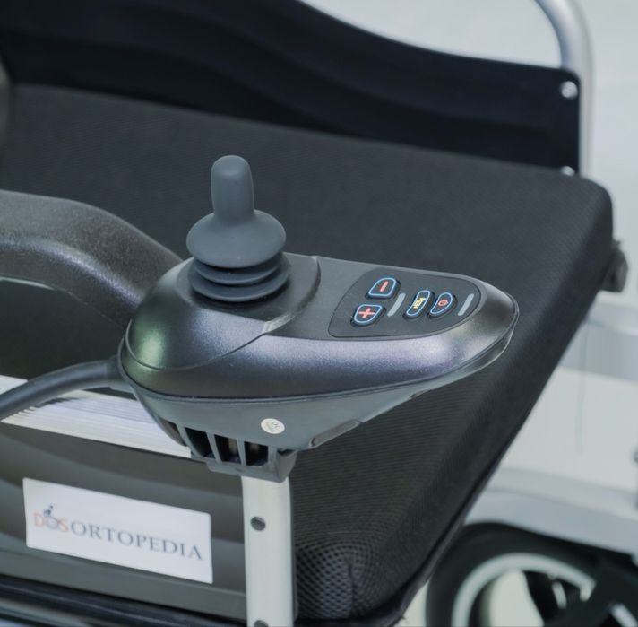 Инвалидная электрическая кресло-коляска