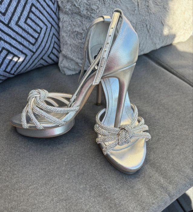 Sandale elegante din piele