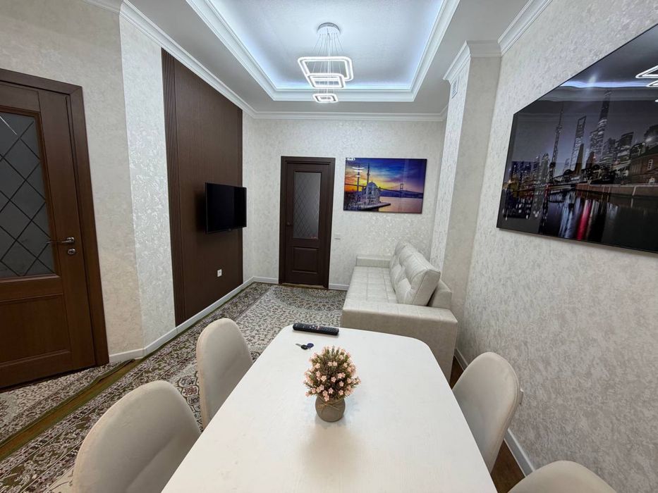 Novostroyka 2/4/8 Evroremont (50m) Parus Metro M Ulugbek Uy sotiladi!