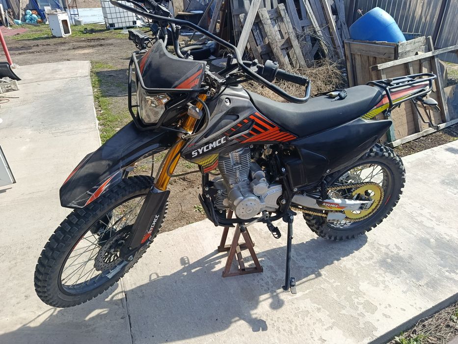 Кроссовый  мотоцикол