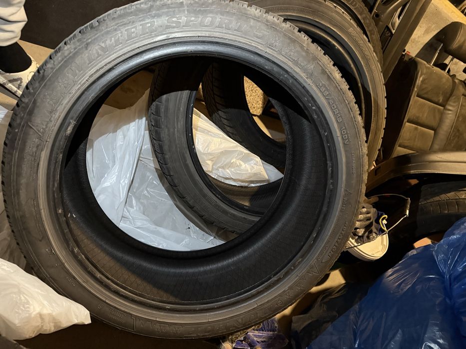 Anvelope iarna 255/40/19