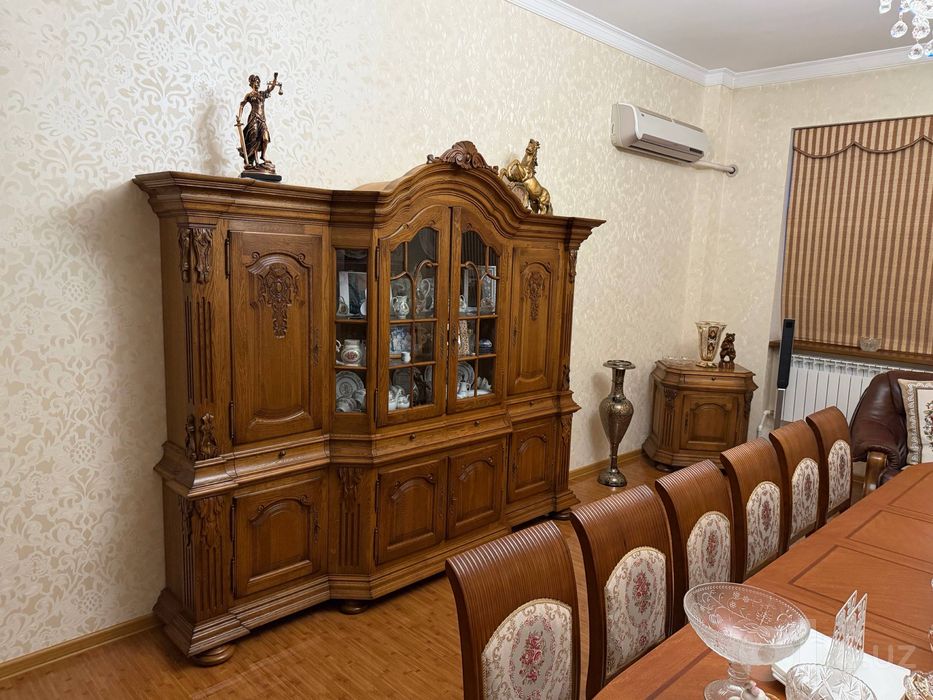 Классическая мебель из дуба