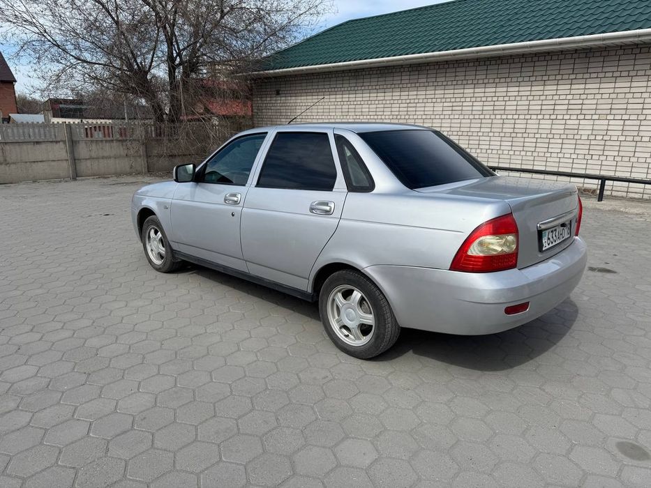 Продам Приору 2012год