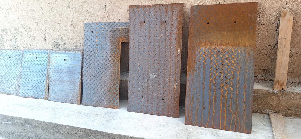 Лист рефленка и тонник бачок сатилади 2 шт