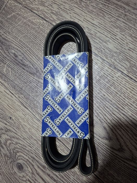 Ремень для автомобил Мэрс 202 сечка