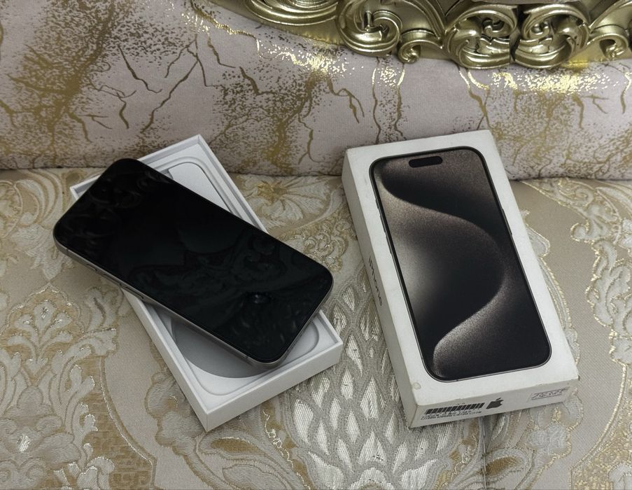 iPhone 15 Pro 256Gb цвет Natural