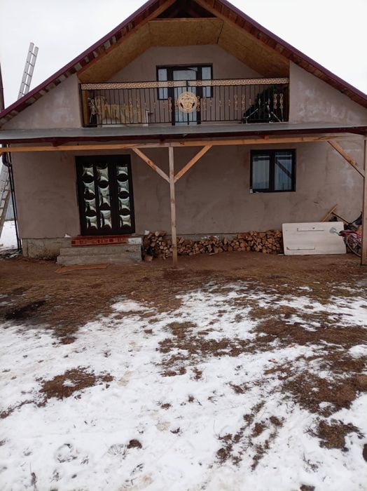 Casa de vânzare- Dumbrava Roșie