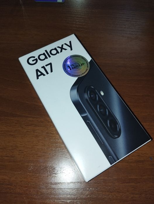 Продам samsung A17