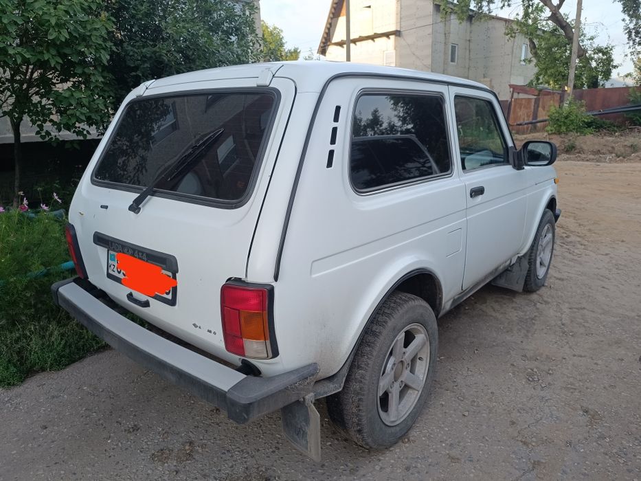 Продам ладу ниву 21214